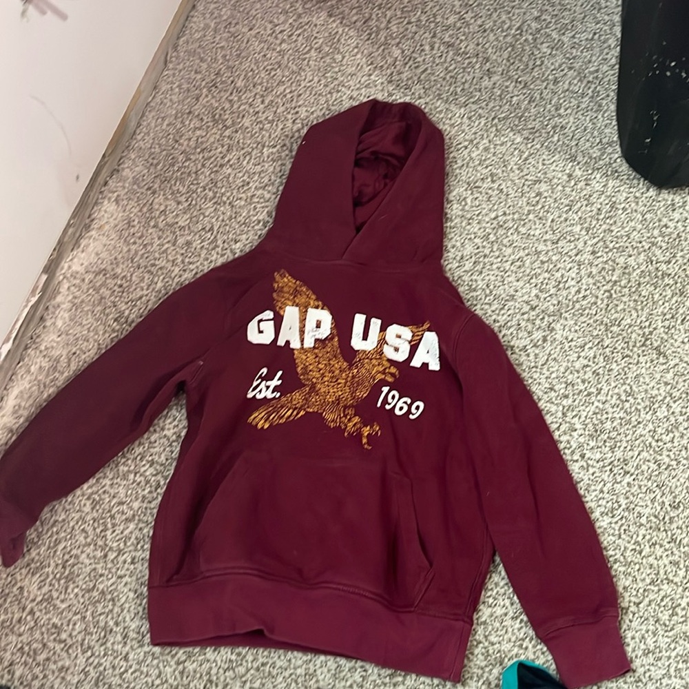 Maroon gap USA hoodie